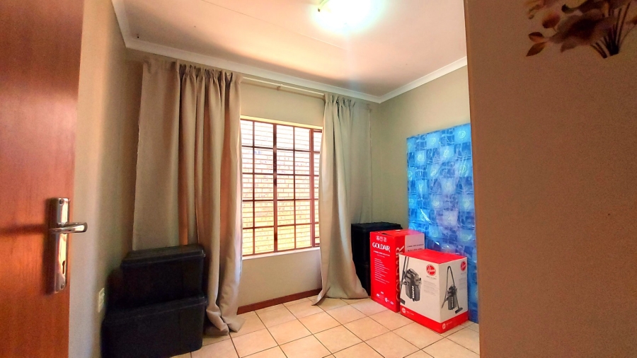 2 Bedroom Property for Sale in Melodie North West